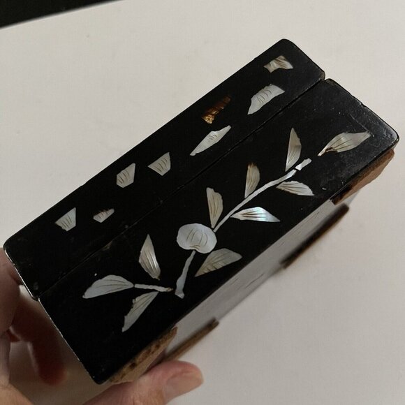 Chinese Mother of Pearl Wood Lacquer Box Old Man Floral Asian Trinket Decor - Picture 6 of 14